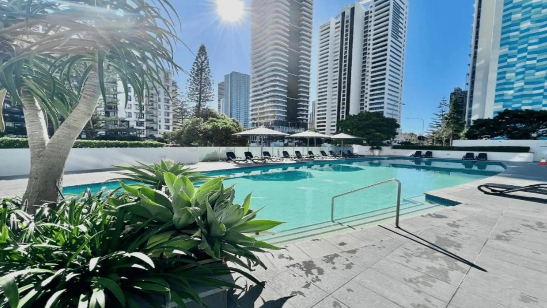 골드코스트 Large Ocean Views 4Br Sub-Penthouse - Sierra Grand - Coasthm 아파트