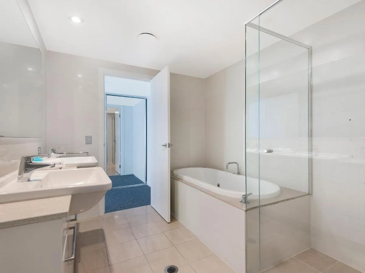 Large Ocean Views 4Br Sub-Penthouse - Sierra Grand - Coasthm Apartment Gold Coast Australia